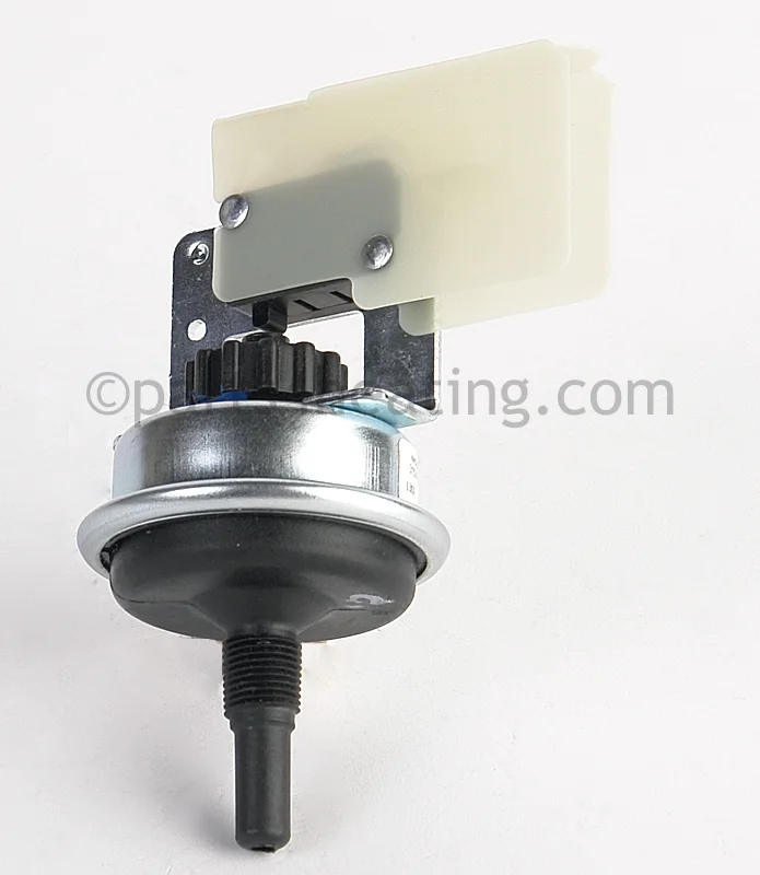 Raypak009133FWater Pressure Switch 11 PSI Special