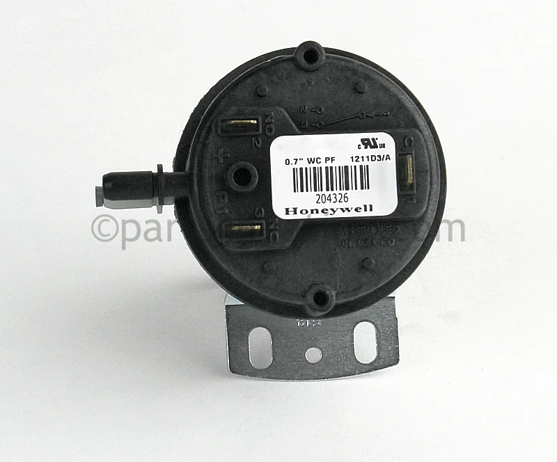 Reznor204326Combustion Air Pressure Switch, SC or Sce 250-400 or Sscbl 400-1200