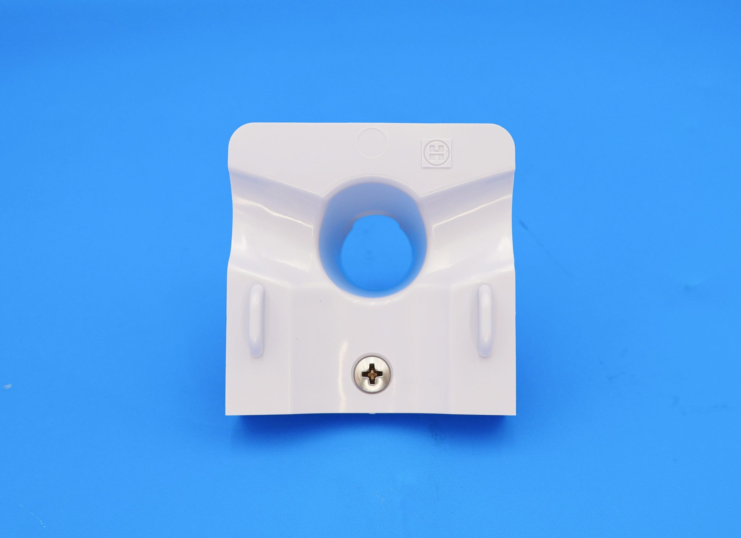Hayward Navigator V-Flex™ & PoolVac™ V-Flex Access Cover for Concrete Pools HSXVV015SAC-237