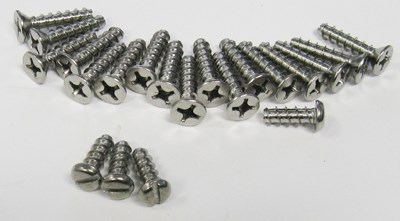 Skimmer / Return Screws
