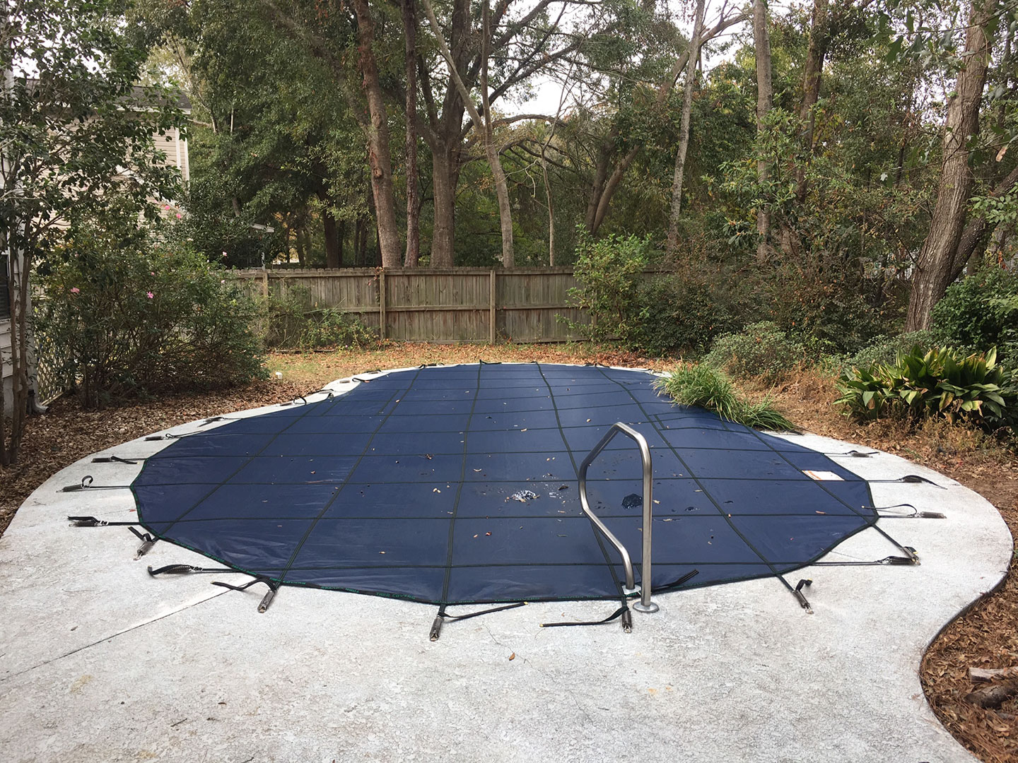Tara Regular 16' x 32' 6R/2R Rectangle Mesh Safety Cover w/3x6 CES, Bl