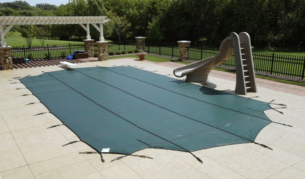 Arctic Armor Green Solid Winter Cover, 16x40 ft. Pool Size, 5x5 ft. Strap Grid (WS555G)