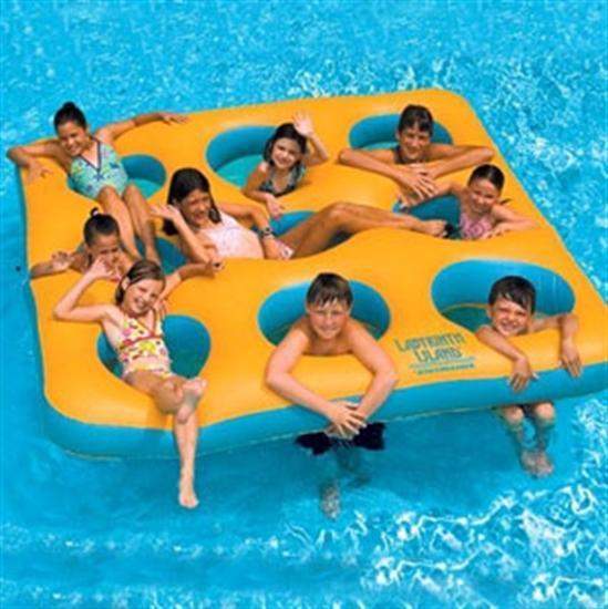 Inflatable Labyrinth Island